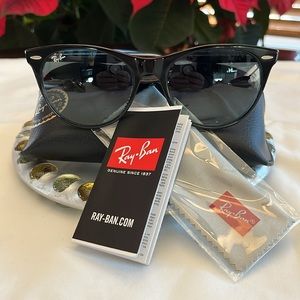 RayBan 2185 Wayfarer II NEW INCLUDING CASE AND CLEANING CLOTH